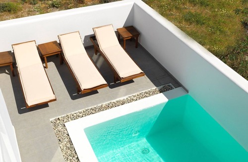 Vothon Villa | Luxury Santorini Villa | Private Pool | Villa Joy | 2 Bedrooms | Vothonas