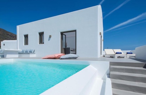 Imerovigli Villa | Luxury Santorini Villa Villa Deluxe Suite Private Pool Sea View Imerovigli