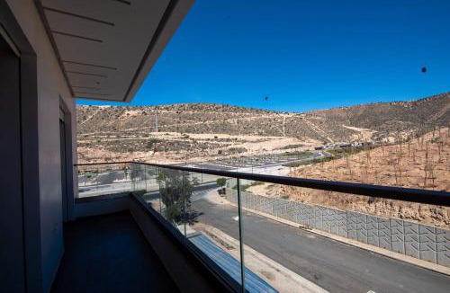 Secteur Touristique Apartment | Luxury Seafront Apartment 99sqm with 2 Bedrooms and Wi-Fi Unlimited