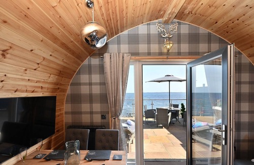 Keiss House | Luxury seafront glamping pod with private patio and Hydropool Jaccuzi