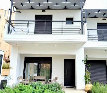 Mytikas House | Lygonis White Houses