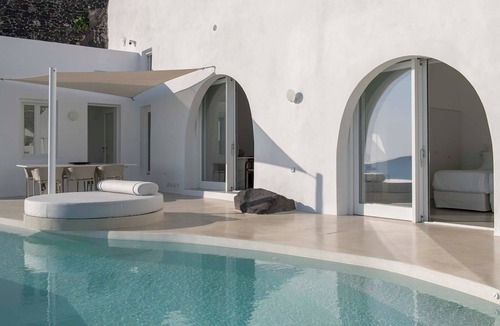 Firostefani Villa | Magnificent Santorini Villa | Villa Bellissima | Traditional Cycladic Cave.