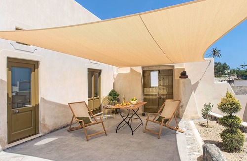 Emporio Villa | Mantilida Villa The House