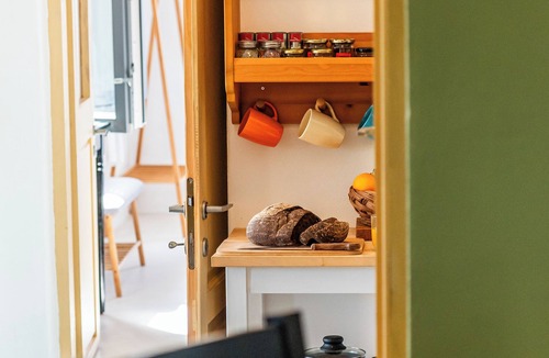 Parasporos House | Marsha's Beach House | Steps from the Sand & Close to Town