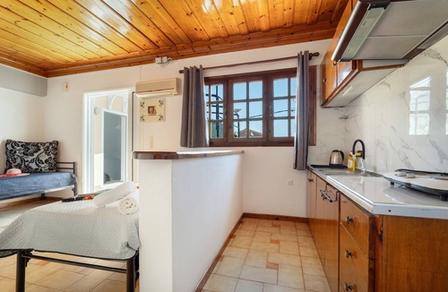 Nidri Apartment | Mati Sea View Apartment with Sea View, Wi-Fi, and Air Conditioning