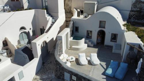 Finikia Apartment | Mellow Luxury Cave