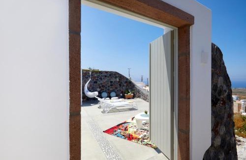 Finikia Apartment | Mellow Luxury Cave