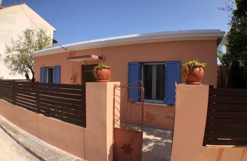 Argostoli Town Villa | METROPOLIS Argostoli House/villa with garden & pool-jacuzzi