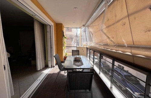 Khalkis Apartment | Modern 2BR Apartment Private Parking Sleeps 6