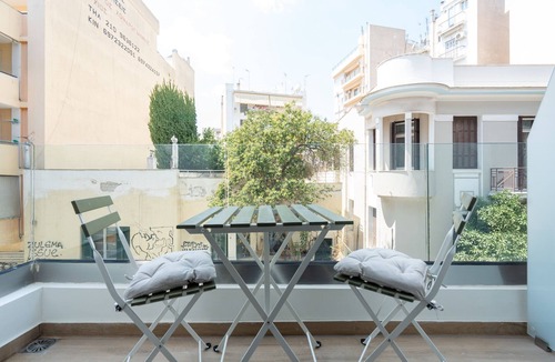 Kypseli Apartment | Modern 2BR w/Rooftop Sauna/Gym/Meeting Room