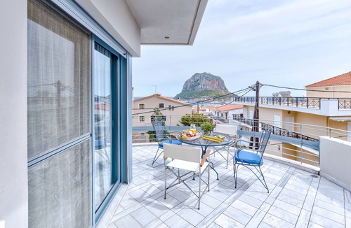 Monemvasia Apartment | Monemvasia View Modern Flat