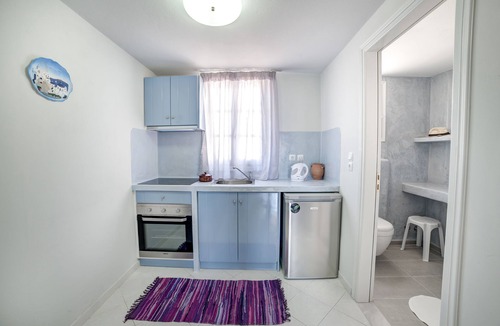 Agia Paraskevi Hotel | Monolithia