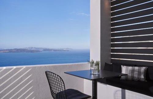 Finikia Hotel | Mr and Mrs White Oia - Santorini