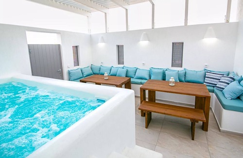 Exomytis House | My Rental Homes - Maison Nica with heated Jacuzzi on a panoramic terrace