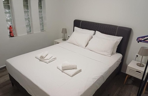 Spata-Artemida Apartment | Nára house 3