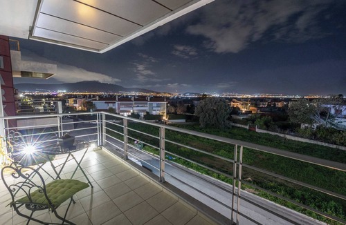Markopoulon Apartment | Nancy View Apartment - Right next to the Airport