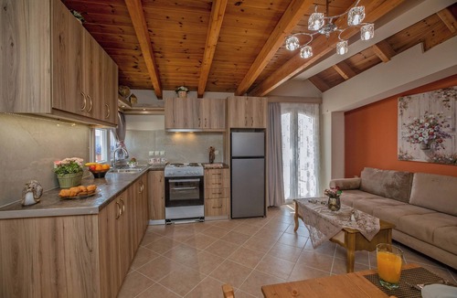 Argostoli Town Apartment | Nefeli seaview apartment in awesome Argostoli with 35 sqm seaview private patio