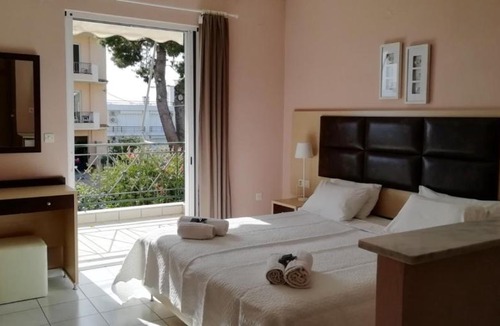 Loutra Edipsou Apartment | Nefeli Studios