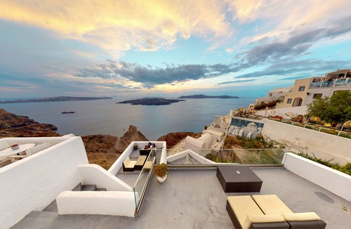 Fira Apartment | Neoklassiko Koukouli Family room