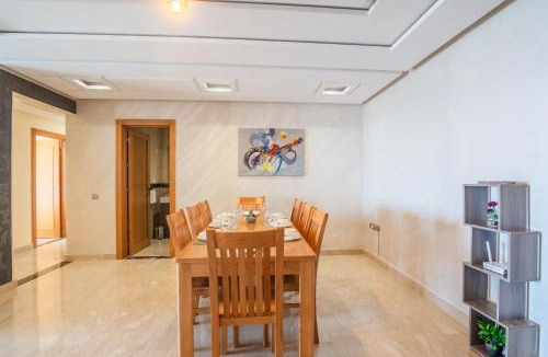 Secteur Touristique Apartment | New Luxury Apartment 130sqm with SeaView WiFi Unlimited with Optical Fiber