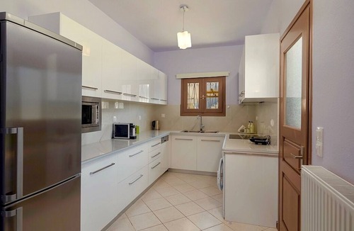 Kalpaki Villa | New Stylish Villa in a Quiet Location - Extensive Gardens, Private Pool and close to Sandy Beaches!