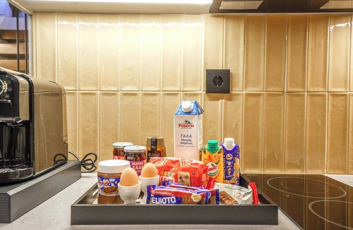 Nea Alikarnassos Apartment | Noble Heraklion Suites, Crete Azure Suite