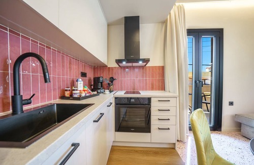 Nea Alikarnassos Apartment | Noble Heraklion Suites, Terra Suite in Crete