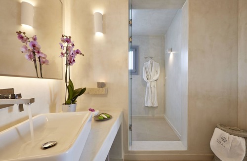 Pyrgos House | Nova Luxury Suites