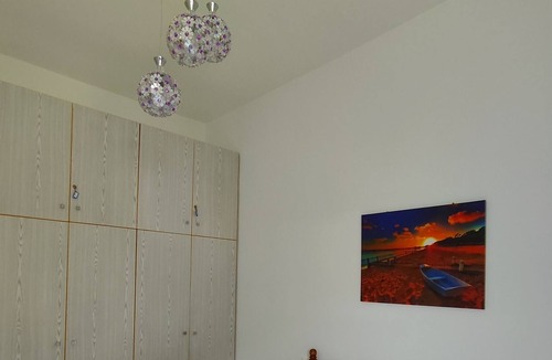 Perivolos Apartment | Oasis Apartments "asyrtiko"