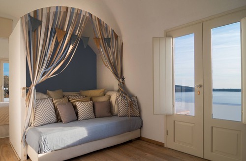 Oia Villa | Ode Villa Junior Sunset Suite