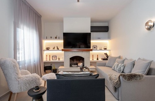 Milia Apartment | Ourania, Peaceful mountain escape in Kalathenes