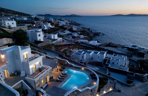 Kanalia Villa | Patron 1 Pool Sunset Villa- Seven Bedrooms
