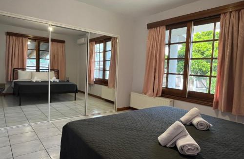 Archea Korinthos House | Pegasus House