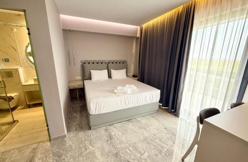 Katerini Hotel | Peloton Inn