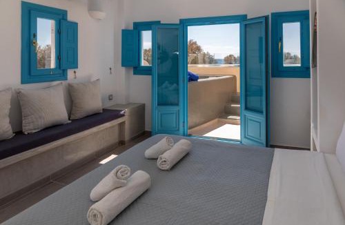 Perissa Hotel | Perissa Bay