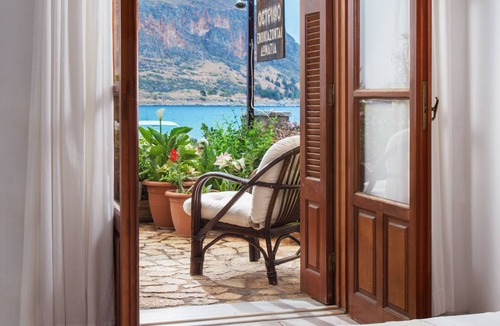 Monemvasia House | Petrino Guesthouse
