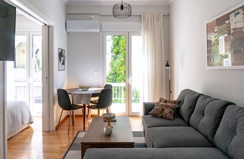 Plaka House | Plaka Central 1BR by JJ Hospitality