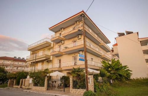 Olymbiaki Akti Apartment | Polymnia Studios