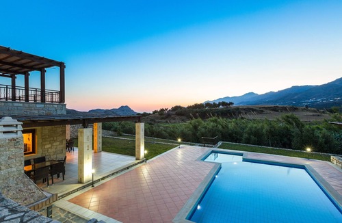 Lefkogeia Villa | Poseidon Villa, Nestled in picturesque south