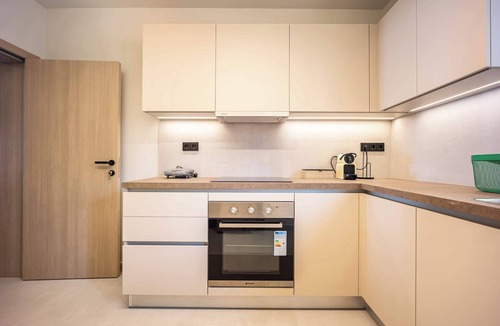 Pangrati Apartment | Premium 2BR in Pangrati | Balcony & King Bed