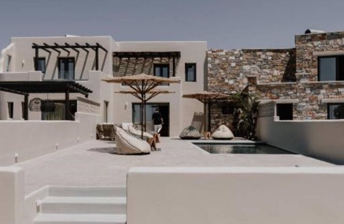 Plaka Villa | Prestige Villa With Private Pool & Jacuzzi