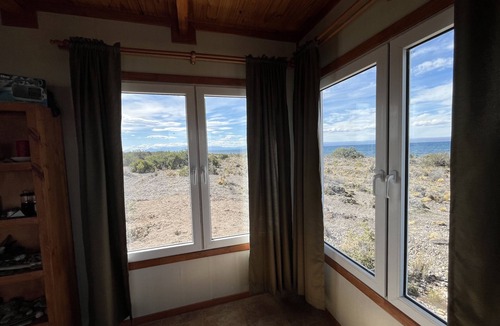 Los Antiguos House | Private country house near Los Antiguos; Patagonia landscape with amazing views.