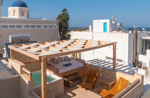 Kamari Villa | Pueblo viejo boutique house