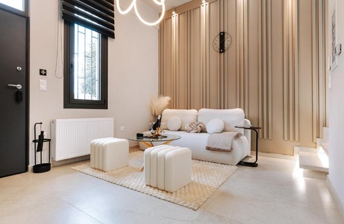 Chaidari Apartment | PYLOU Boutique Ground apartments near Attikon Hospital
