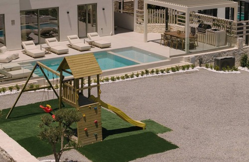 Skaleta Villa | Pyxis Villa, Family Friendly with Heated Pool