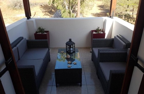 Kamari Apartment | Quiet beautiful apartment, 10min. walk to the beach and all amenities
