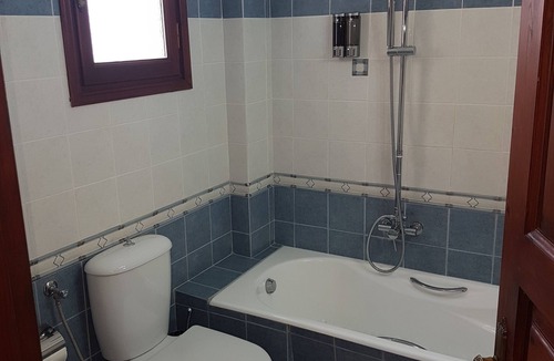 Kamari Apartment | Quiet beautiful apartment, 10min. walk to the beach and all amenities