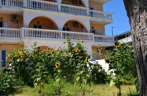 Amoudi Apartment | Red Sun Apartments