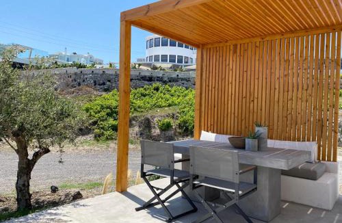 Santorini Villa | Relaxing Home