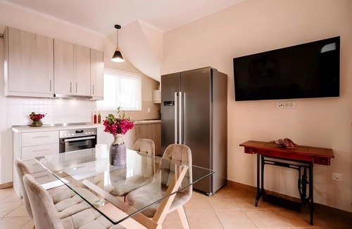 Agios Leon Apartment | Renovated Home in Agios Leon | Private Grounds | Near Porto Limnionas